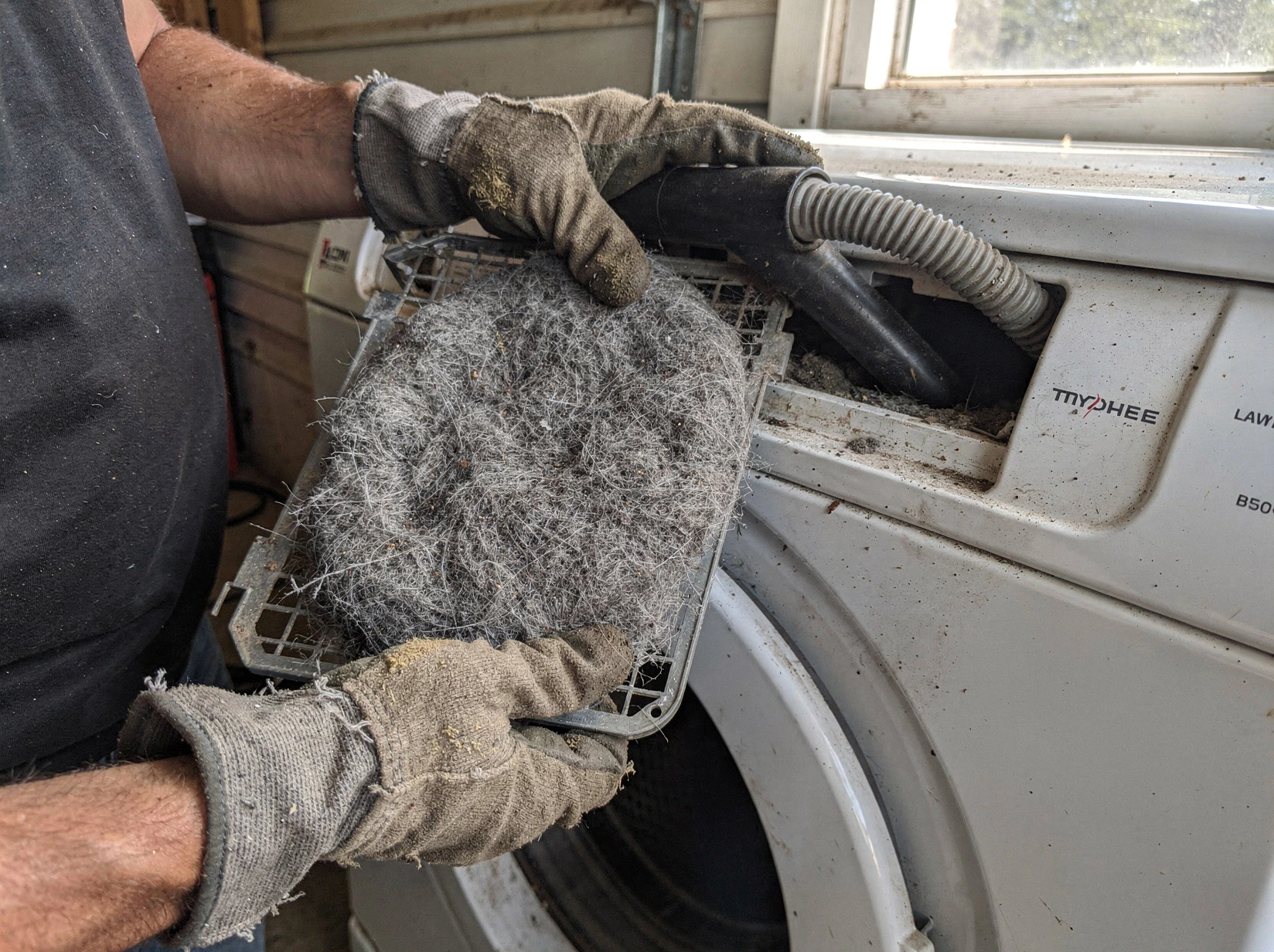 Cleaning Dryer Lint Trap service in Lake Land'Or, VA