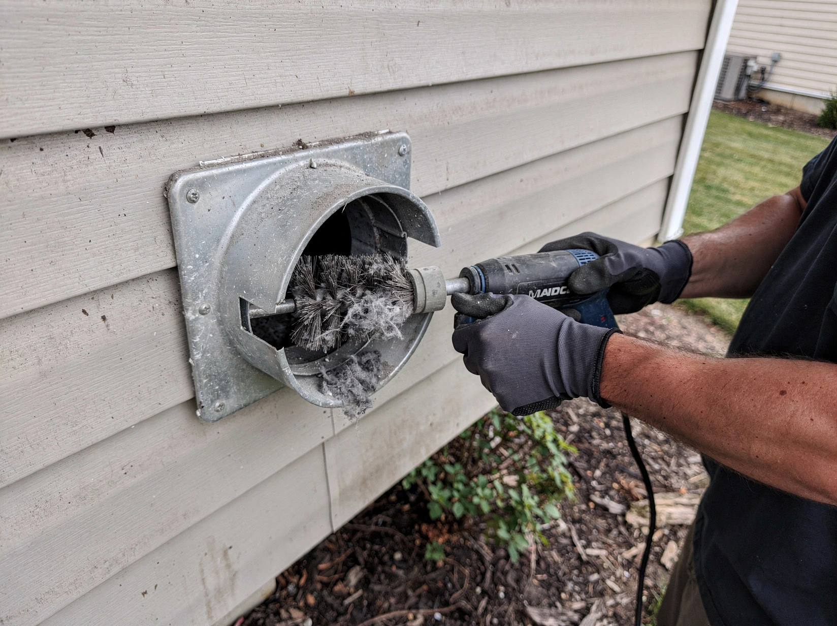 Residential Vent Cleaning service in Lake Land'Or, VA